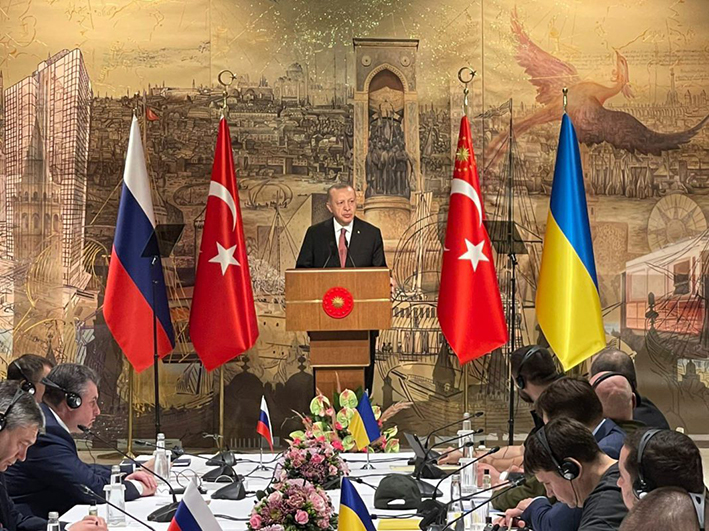 Νέος γύρος διαπραγματεύσεων Ουκρανίας – Ρωσίας στην Κωνσταντινούπολη – Ερντογάν: Δεν υπάρχουν χαμένοι στην ειρήνη