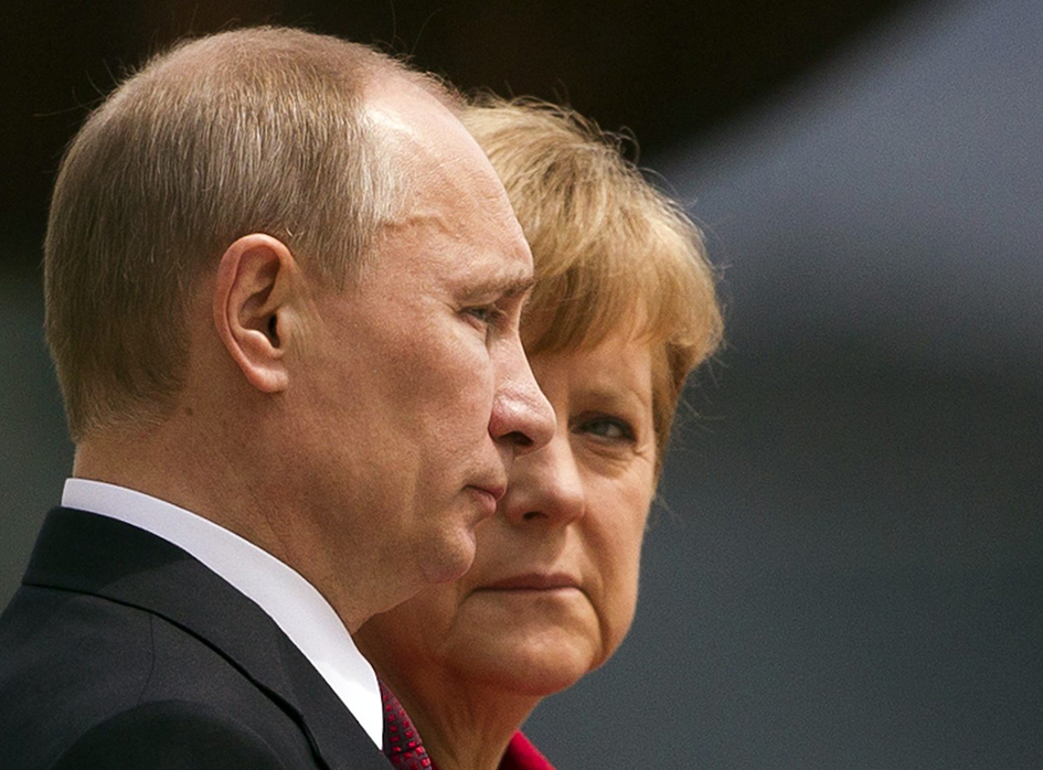Politico: Η λίστα των 12 Γερμανών που τους «έπαιξε» ο Πούτιν – Στην πρώτη θέση η Μέρκελ